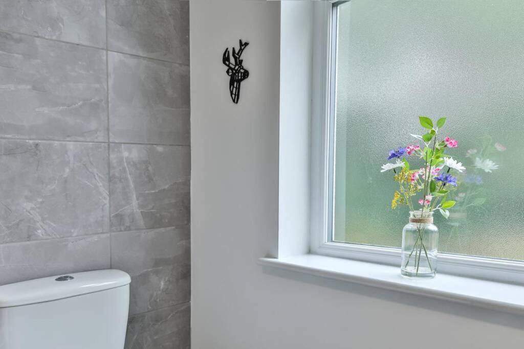 Refurbished Plush Property Great Transport Links Sheffield Eksteriør billede