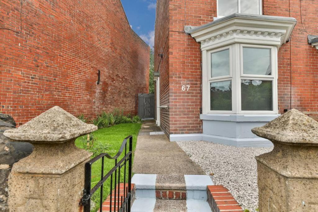 Refurbished Plush Property Great Transport Links Sheffield Eksteriør billede